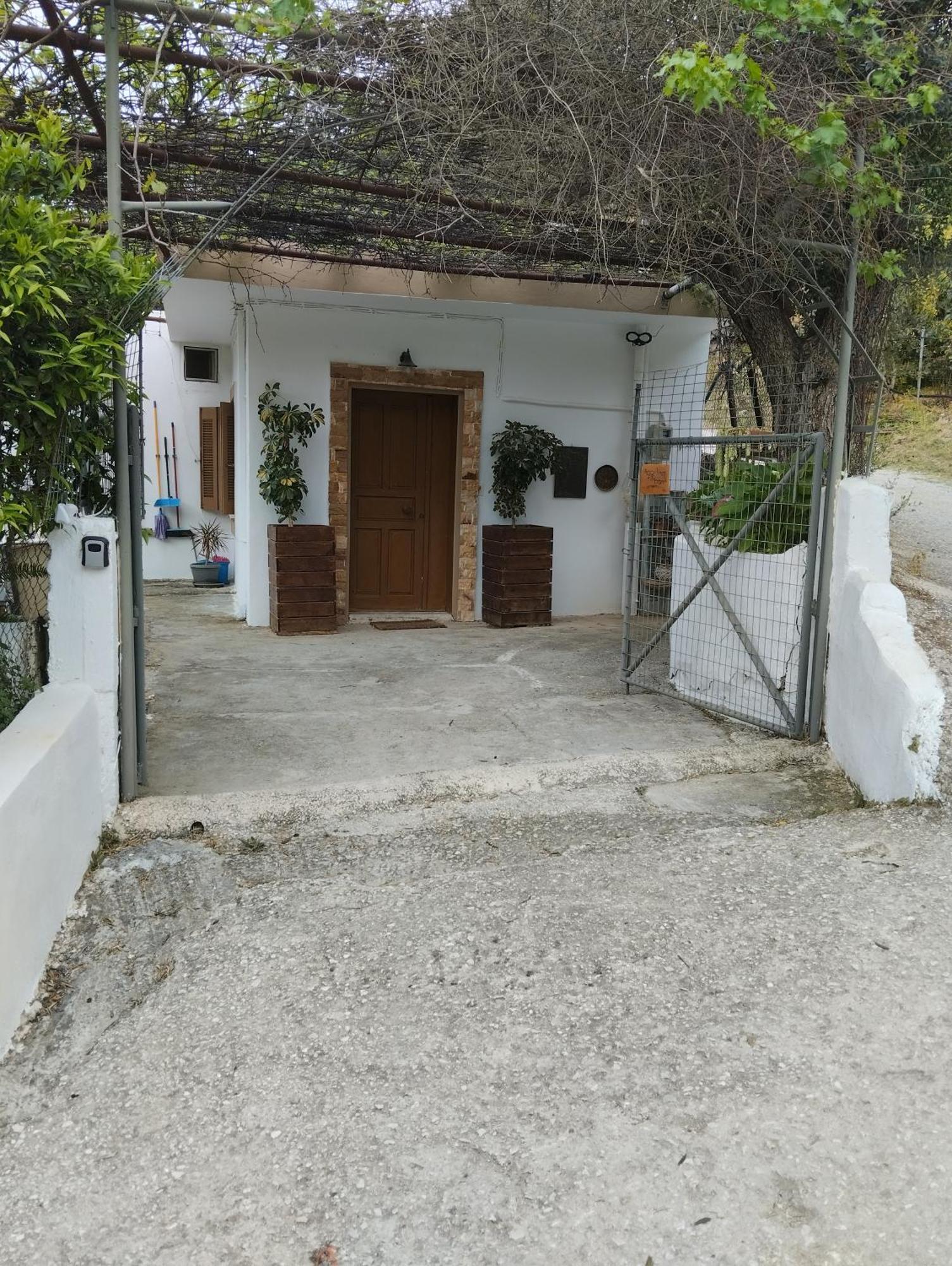 Affittacamere Aggelina Sárkhos Esterno foto