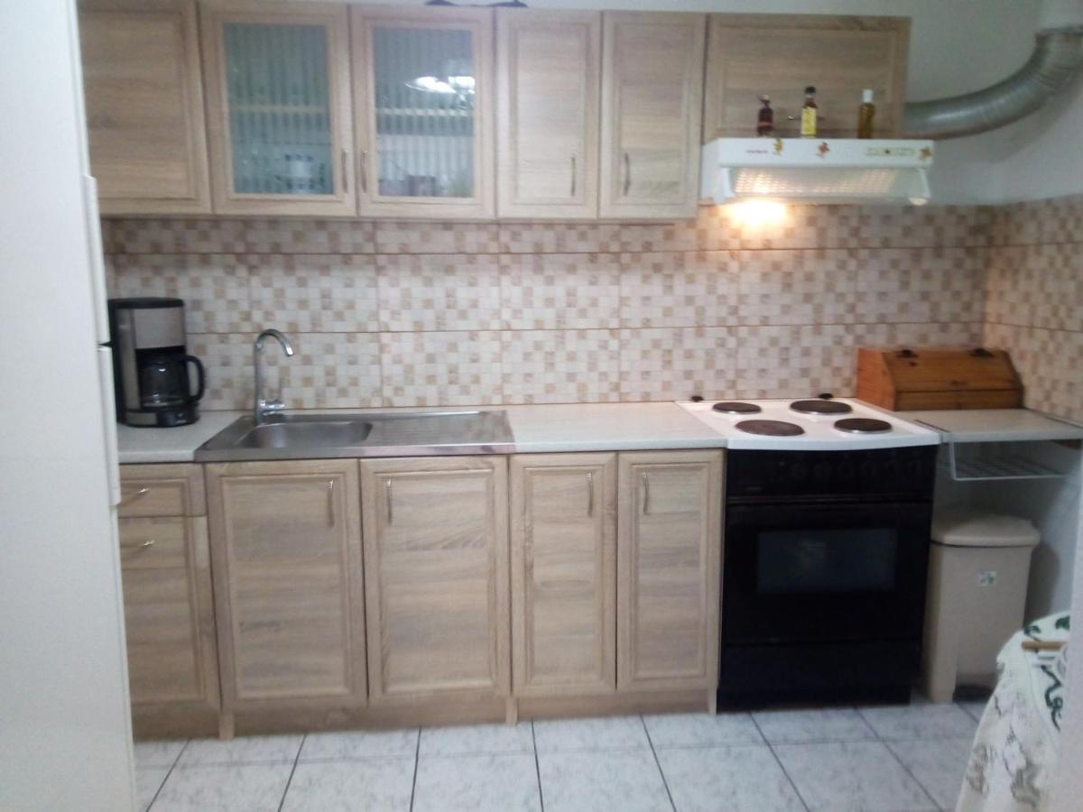 Affittacamere Aggelina Sárkhos Esterno foto
